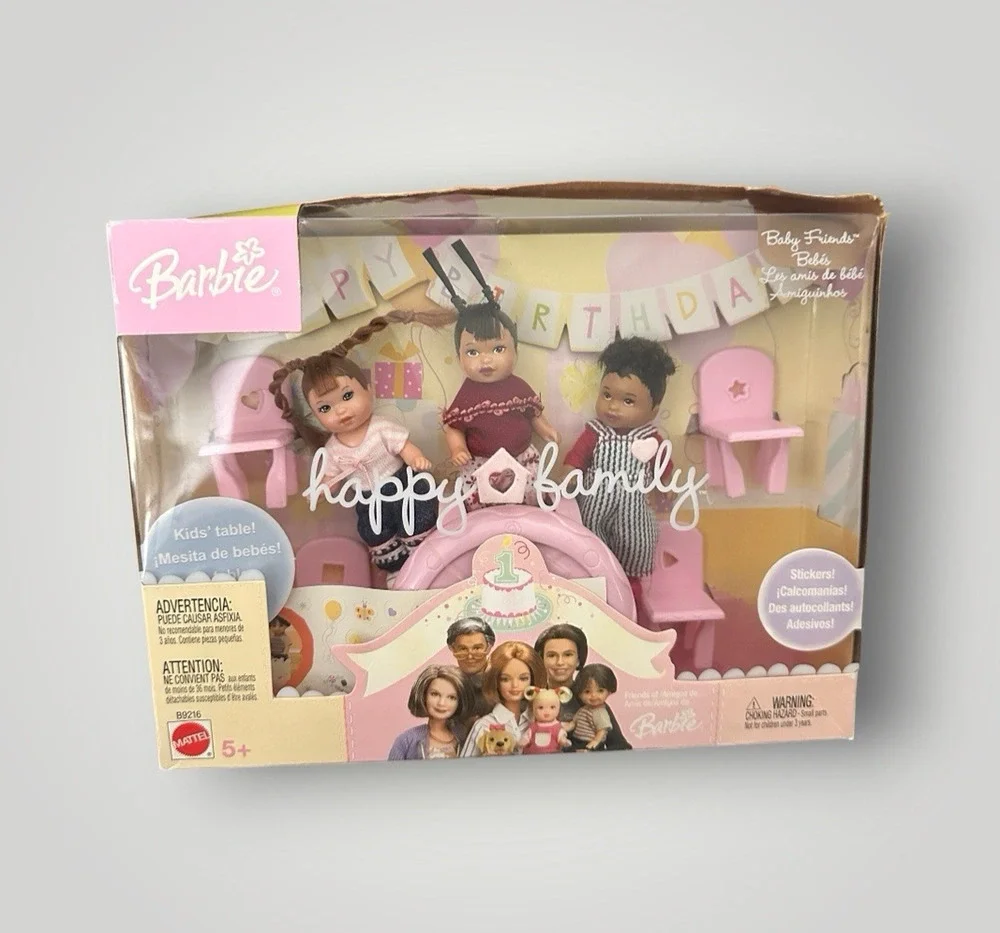NEW Barbie Happy Family Neighborhood Birthday Party Doll Play Set 2003